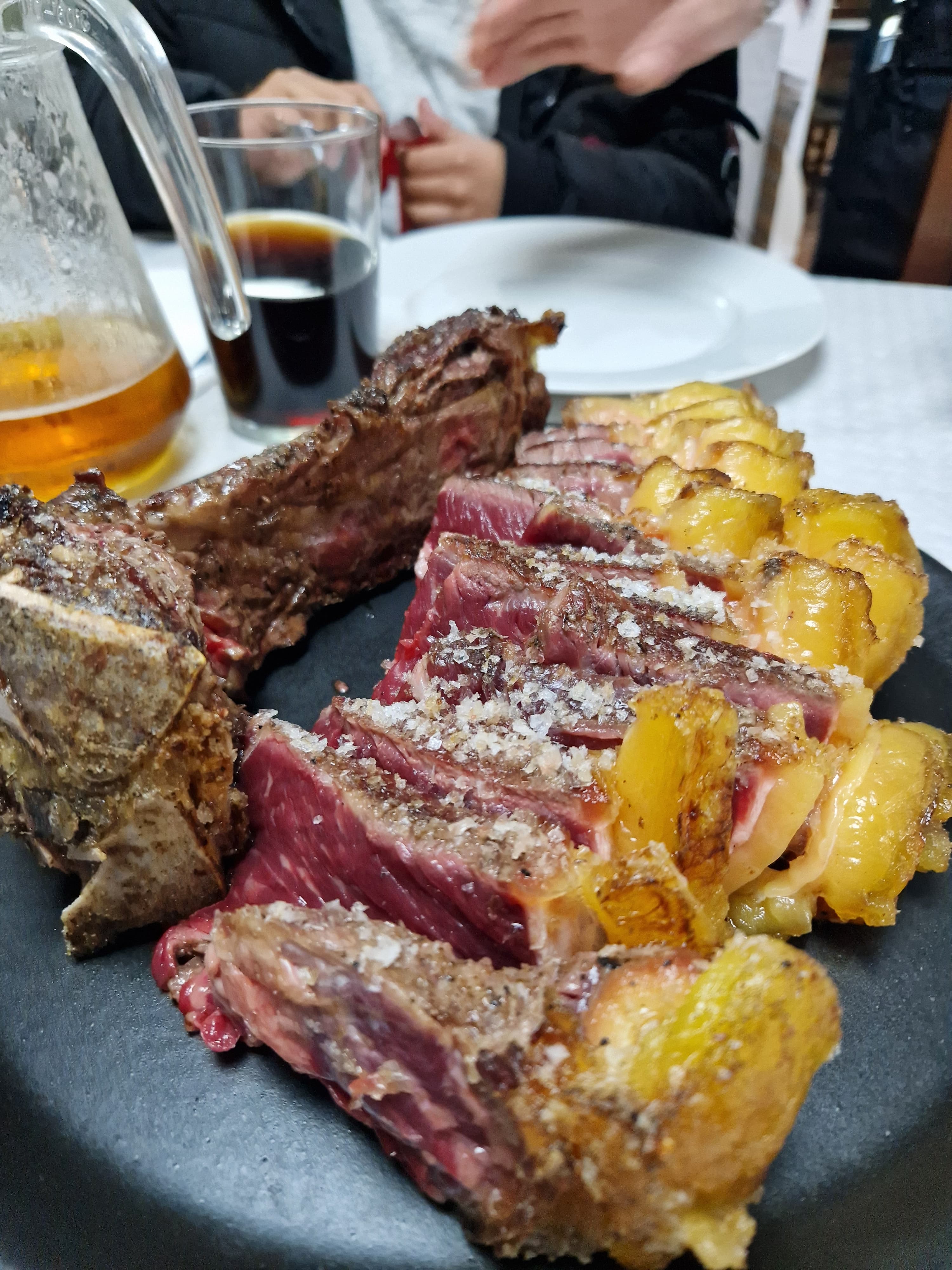Chuletón de vaca gallega a la brasa